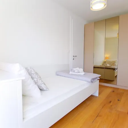 Superb Penthouse In * Murter